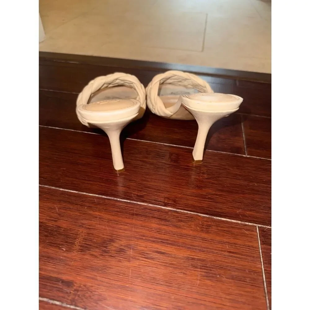 Marc Fisher Braided Cream Slide Heels - Excellent Condition - Size 8 - With Box